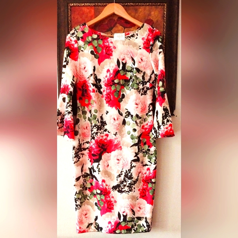 Calvin Klein  Floral Beautiful Dress